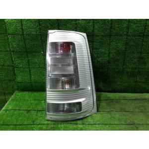 シエンタ DBA-NCP85G 右テールランプ DICE 4WD 064 81550-52A50