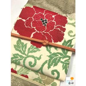 名古屋帯 豪華な柄 草花文 椿 つばき 赤色系 レッド系 正絹 幅約30cm