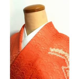 色無地 オレンジ色ぼかし 青海波模様 綸子 紋無し 正絹 中古