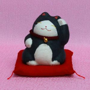 招き猫 置物 開運 縁起物 金運 貯金箱)常滑焼 招き猫（黒10号 左手