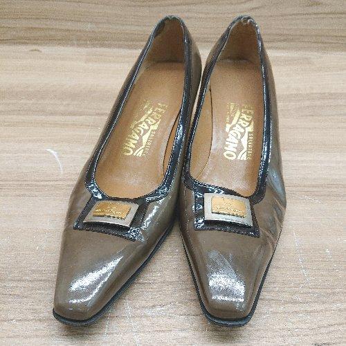 ◇ Salvatore Ferragamo サルヴァトーレ フェラガモ 美脚 イタリア セレブ パン...