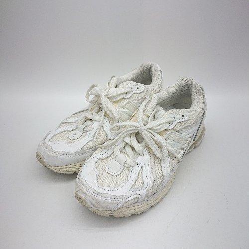 ◇ Θ NEW BALANCE ニューバランス ローカットスニーカー サイズ24 ホワイト系 レディ...