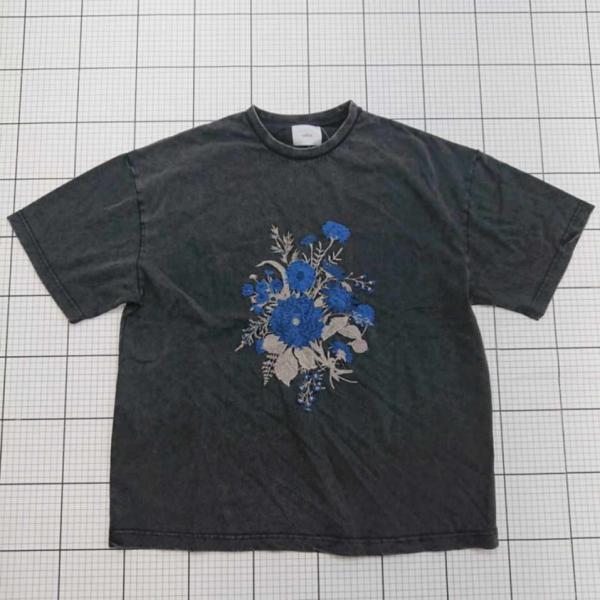 ◇ ⊂ welise フラワープリントTシャツ ブラック系×ブルー系 Lサイズ レディース E