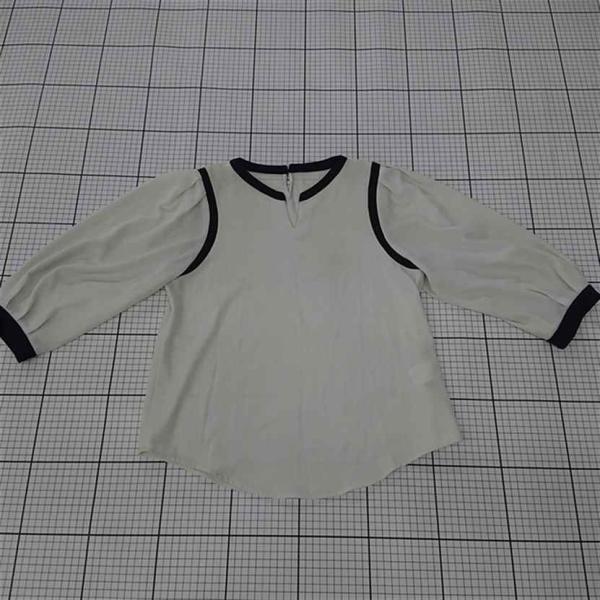 ◇ Θ ホワイトジョーラ White Joola バイカラーブラウス 7R レディース E