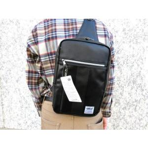 PIKO（ピコ） PK PIKO 水玉 ショルダーバッグ 軽量 黒 新品 メンズ