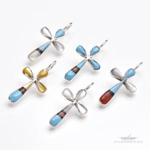 クロス　ペンダントトップ　ズニ族　G&L LEEKITY　インディアンジュエリー Indian Jewelry FUNNY公式ストア ズニ族 ニードルポイント クロス