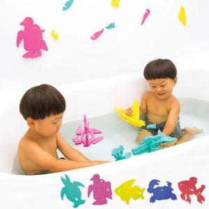 おふろのおもちゃ パズル「FLOATicフローティック」お風呂で遊べるぷかぷかパズル【お風呂で遊ぶ 知育 壁に貼れる お湯に浮く 組立 バストイ おもちゃ 3D 浴育】｜furo