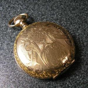 ELGIN（エルジン） 豪華彫金入り手巻きアンティーク懐中時計 : 古時計