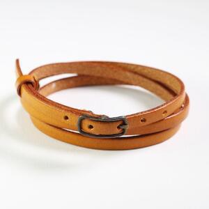 ふるさと納税 【栃木レザー 3重巻きブレスレット アンクレット】自由にアレンジを楽しめるデザイン レザーカラー：蜜柑 WL009 蜜柑 ブレスレット 滋賀県大津市