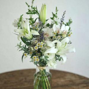 ふるさと納税 【3回定期便】生花花束 お供えM...の詳細画像1
