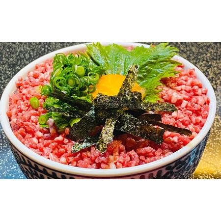 ふるさと納税 馬トロ丼の素&amp;馬刺し&amp;心臓刺し＆専用?油の尽くしセット 馬肉 丼 熊本 お肉 熊本県熊...