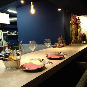 ふるさと納税 神戸・北野でゆったりフレンチディナーを。オープンキッチンで楽しむ、フランス家庭料理（全...