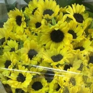 ふるさと納税 【ひまわりの花束】期間限定!あったらラッキーの幸運の花束【配送不可地域：離島】【1515238】 栃木県小山市