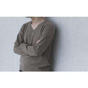 ふるさと納税 カシミヤ Vネック ニット度詰 カシミヤ(コルク )男性用サイズ:S(40)≪白田のカシミヤ≫ 宮城県加美町