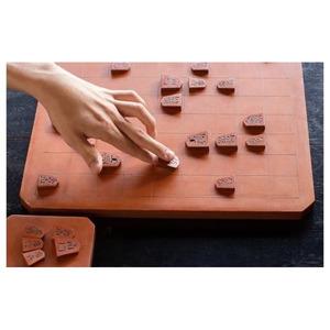 ふるさと納税 牛革 将棋（彫り駒、盤、駒置き）セット　暁作　522012 兵庫県豊岡市