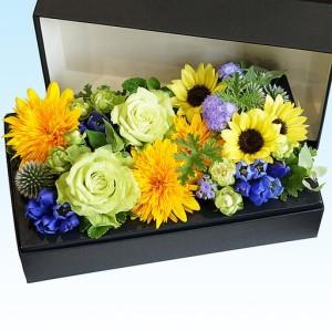 ふるさと納税 【定期便4回】季節の生花のフラワ...の詳細画像2