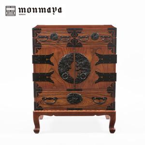 ふるさと納税 仙台箪笥　二尺猫足　両開き　拭き漆【伝統 工芸品 グッドデザイン賞 タンス たんす 和タンス 仙台】 宮城県仙台市