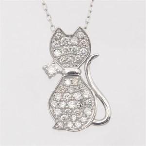 ふるさと納税 『宝石の街 甲府』プラチナ ダイヤモンド0.28ct 猫 ペンダントネックレス(HH018782)【配送不可地域：沖縄県】【1441301】 山梨県