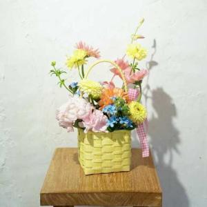 ふるさと納税 【3回定期便】季節の生花カラーバ...の詳細画像1