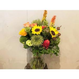 ふるさと納税 【3ヶ月定期便】生花の花束を毎月...の詳細画像1