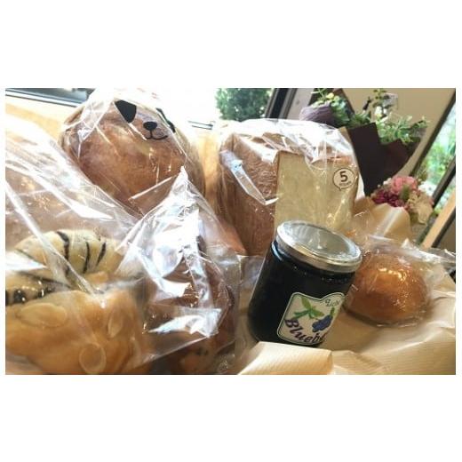 ふるさと納税 広島県 熊野町 粒ごろごろブルーベリージャムとパン　定期便（６か月コース）
