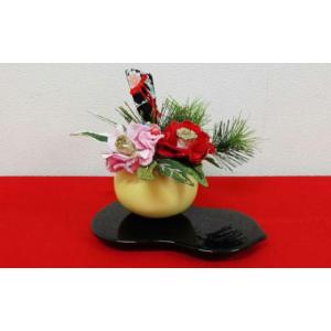 ふるさと納税 和装 高知県 高知市 迎春花飾り 姫椿　トレー・赤クロス・羽子板付き　らんまん 花 雑貨 造花 インテリア お祝い ギフト 贈答 人気 送料無料 高…