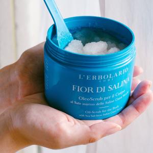 ボディスクラブ  塩スクラブ オーガニック フィオールディサリーナ オイルスクラブ 500g L'ERBOLARIO レルボラリオ ギフト プレゼント イタリアコスメ