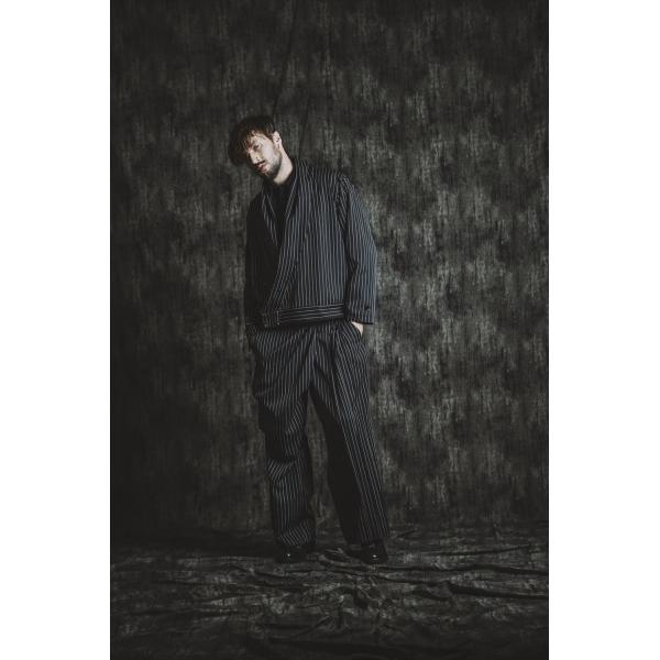 NO ID. ノーアイディー　ドレープタックワイドトラウザーズ