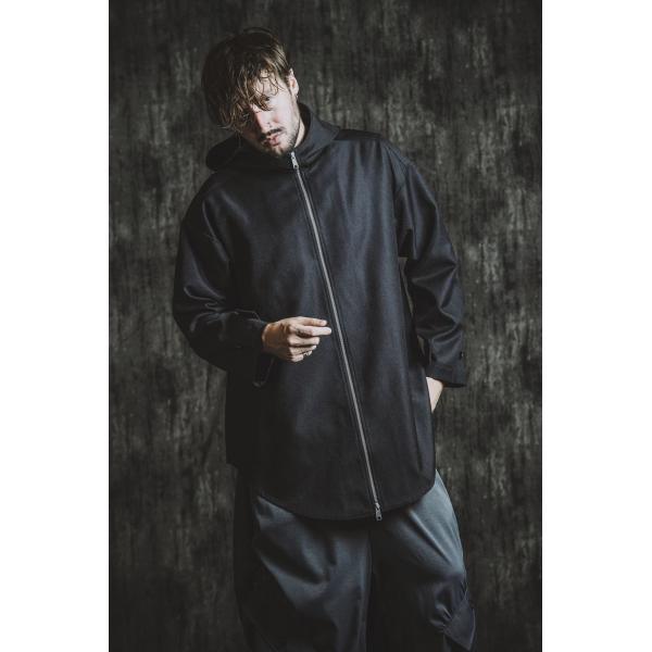 NO ID. ノーアイディー　インバーテッドタックフーデッドコート