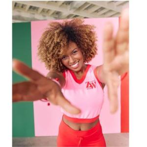 ズンバ ZUMBA Haus ロゴ ピンク クロップ丈 ベスト レディース 取り寄せ