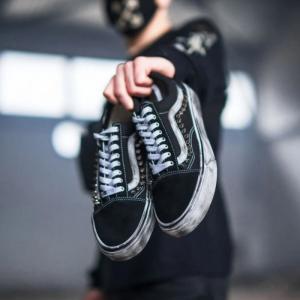 バンズ カスタム オールドスクール スタッズ Vans Old Skool Stud