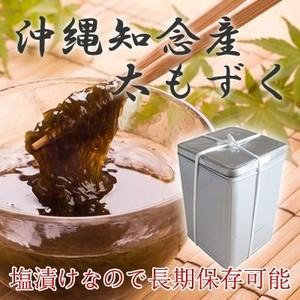2025年☆沖縄県産太もずく18kg☆お買い得品☆太くて長い塩蔵もずく☆ 沖縄県知念産塩蔵もずく一斗缶18kg 2025年産 : 沖縄もずくの風月