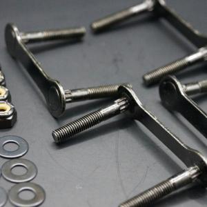 凹型ボルトで簡単取付け！　プラスドライバー不要のスケートボードアクセサリー Zubolt 1.25