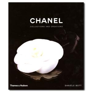 THE IMPORTANT FLOWERS PLANNER 2026 by Sofia Coppola（ソフィア