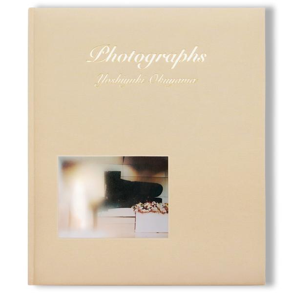 【特別限定版／500部限定／サイン＆エディションナンバー入】photographs by Yoshi...