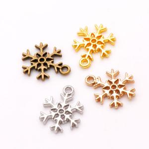 52%OFF　雪のチャーム　15*18ミリ　約40個入り