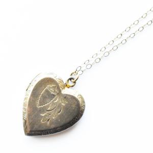 EVISU（エヴィス） ネックレス アクセサリー シルバー ポケット ケース