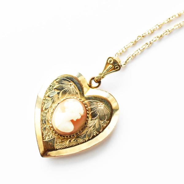 Antique　1930s’　12Ｋ　heart motif　shell cameo　locket ...