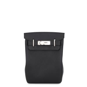 エルメス ボディバッグ ケリー アッカドPM ブラック/シルバー金具 トゴ W刻印 HERMES メンズ 中古