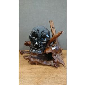 チベットモリオン水晶　ドクロ彫刻品　幻の名品