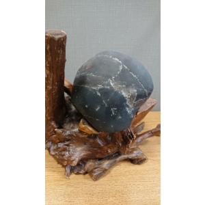 チベットモリオン水晶 ドクロ彫刻品 幻の名品の詳細画像3