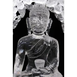 釈迦如来ヒマラヤ水晶彫刻品 ガーネッシュヒマー...の詳細画像4