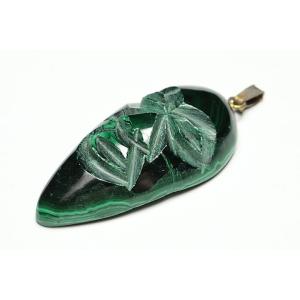 マラカイトペンダントトップ 顔