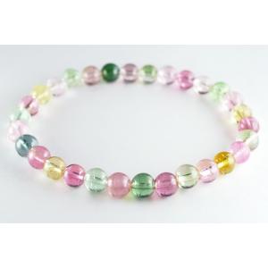 糸魚川翡翠 勾玉 縦約3cm 氷翡翠 アイスジェダイト 産地証明書 桐箱