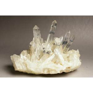 スティブナイトインクォーツクラスター ルーマニア産の商品画像