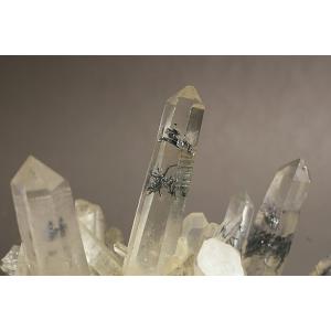 スティブナイトインクォーツクラスター ルーマニア産の詳細画像1