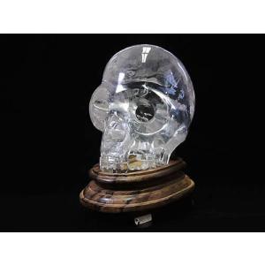 水晶ドクロ彫刻