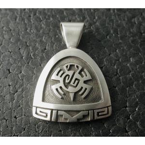 ボー・リーブス Bo Gary Reeves BRT1 サンダーバードペンダントトップ