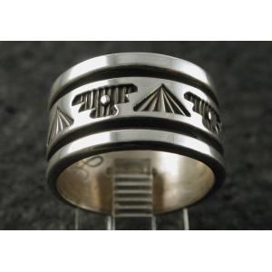 Harrison Jim（ハリソン ジム） ナバホシルバーバングル NAVAJO