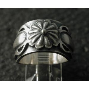 アーティスト作 Ray Bennett インディアンジュエリー コーラル